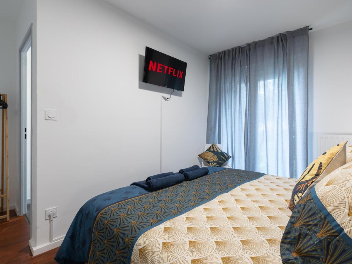 شقة Le Phenix - Hypercentre 16 Personnes Garage Gratuit Wifi Jardin Barbecue Proche Parc Tete D'Or فيليوربان المظهر الخارجي الصورة